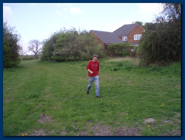 600x449 pixels (121K)